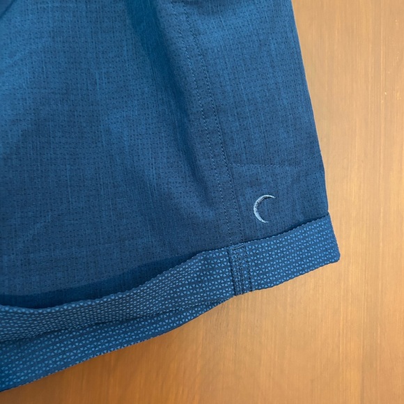 Zyia Active navy shorts - Picture 2 of 6